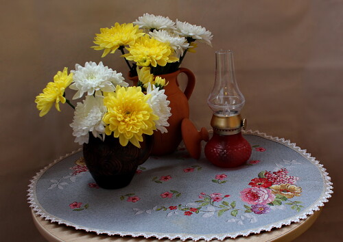 композиция с хризантемами