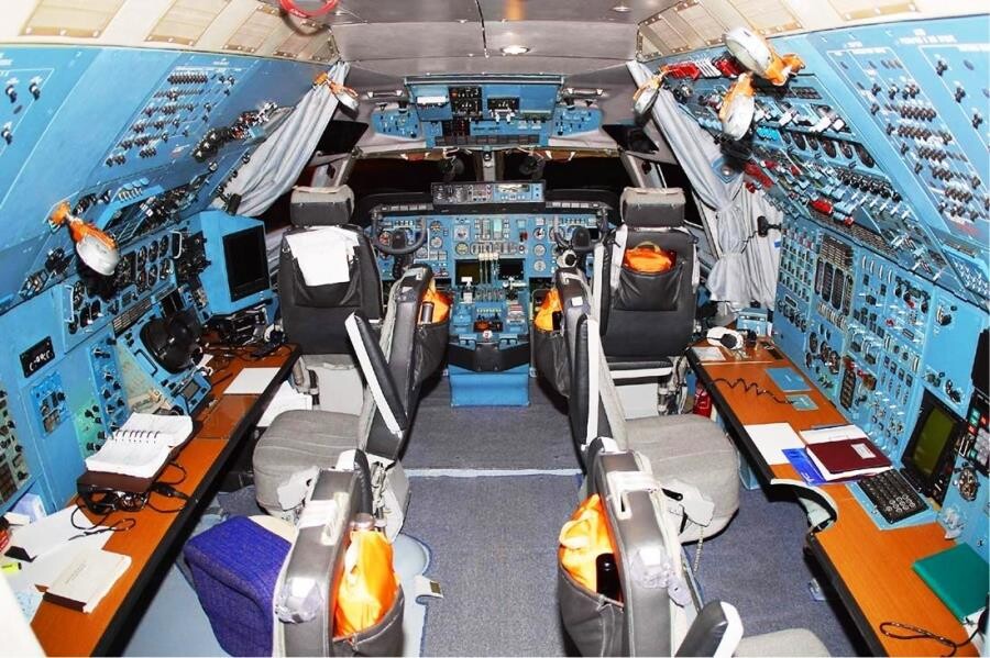 Интересные факты про АН-124 Руслан - самый грузоподъёмный серийный самолёт Интересные факты про АН-124 Руслан - самый грузоподъёмный серийный самолёт