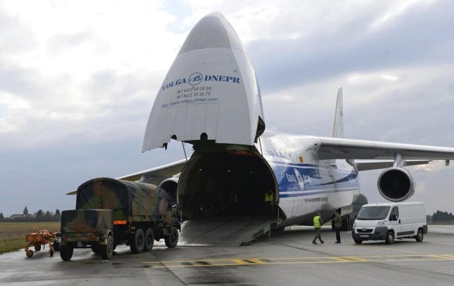 Интересные факты про АН-124 Руслан - самый грузоподъёмный серийный самолёт Интересные факты про АН-124 Руслан - самый грузоподъёмный серийный самолёт